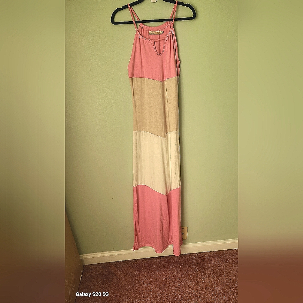 Hot product with love maxi dress  size  Large  colors  Pink,Tan,White